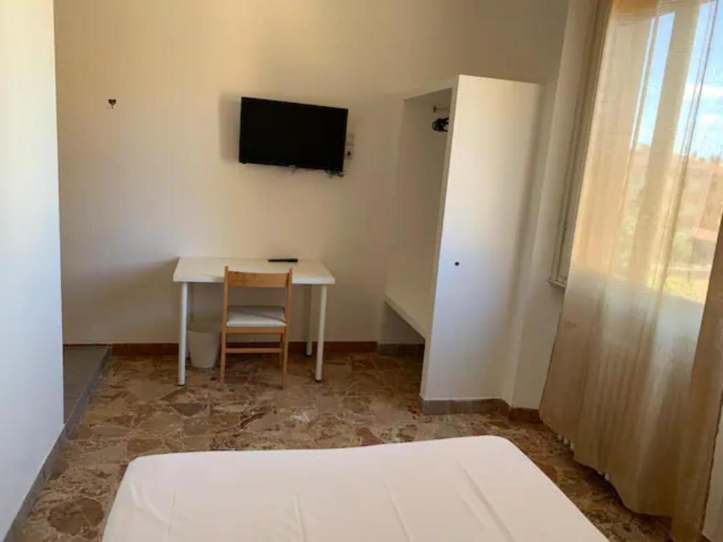 Daniele Rooms Arezzo Habitación foto